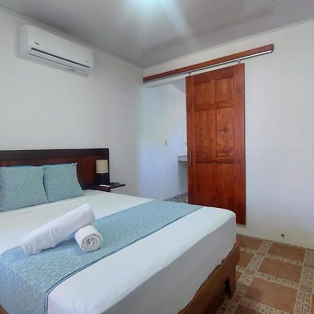 Casa Thirema Tortuguero Hotel Buitenkant foto