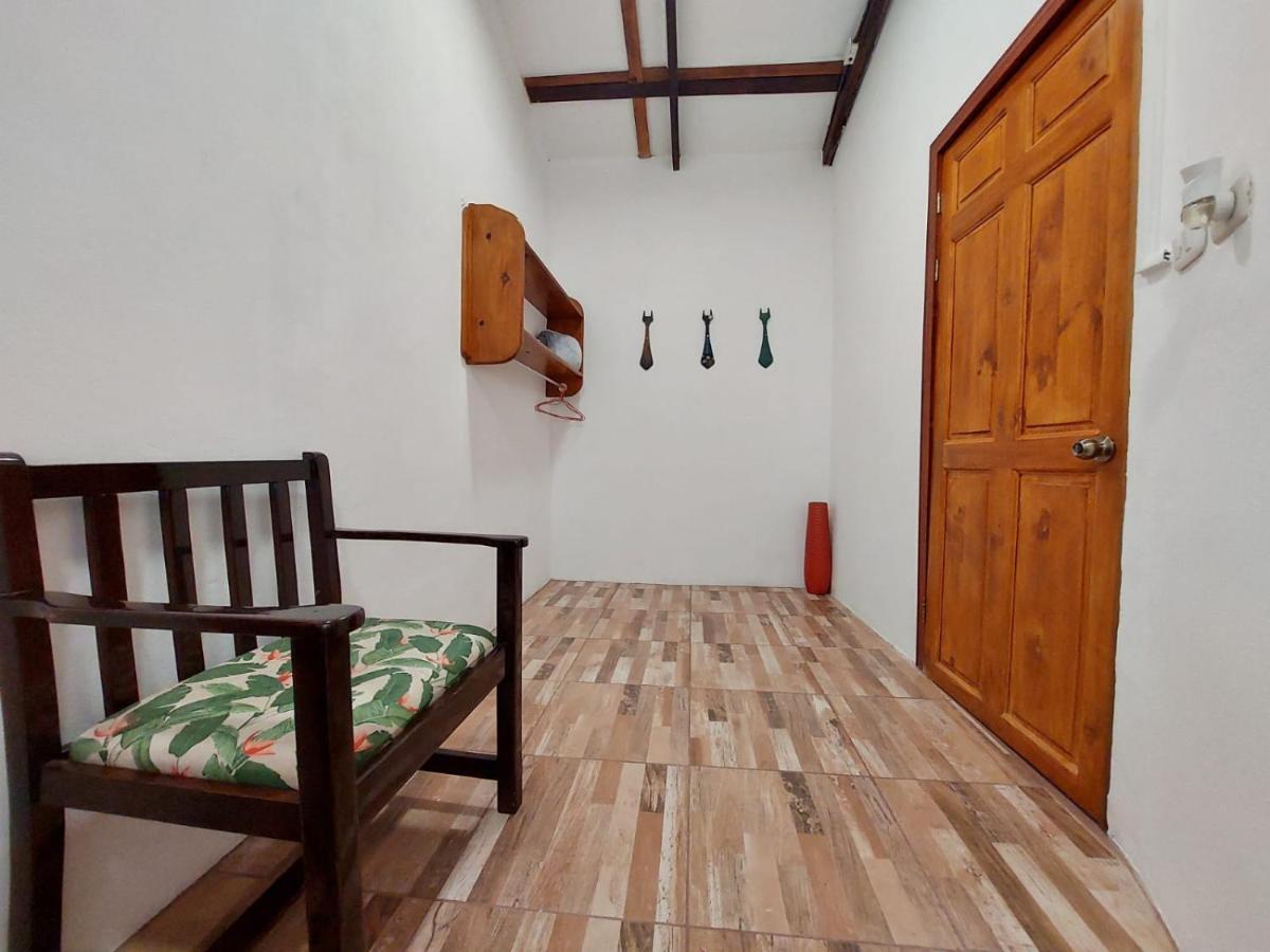 Casa Thirema Tortuguero Hotel Buitenkant foto