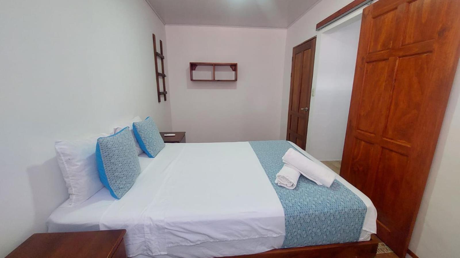 Casa Thirema Tortuguero Hotel Buitenkant foto