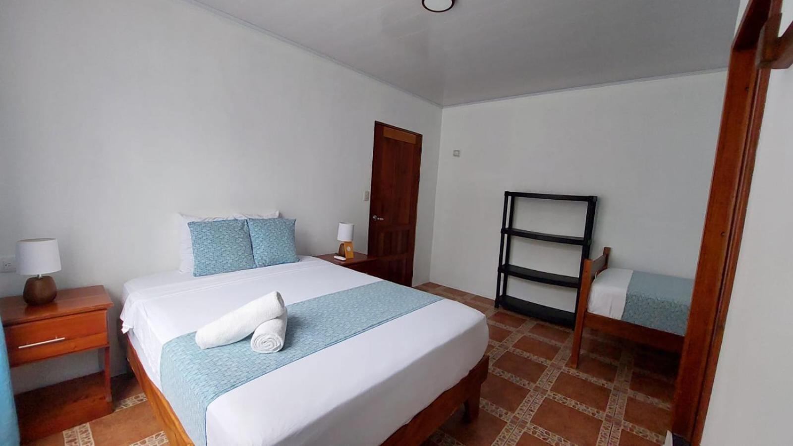 Casa Thirema Tortuguero Hotel Buitenkant foto