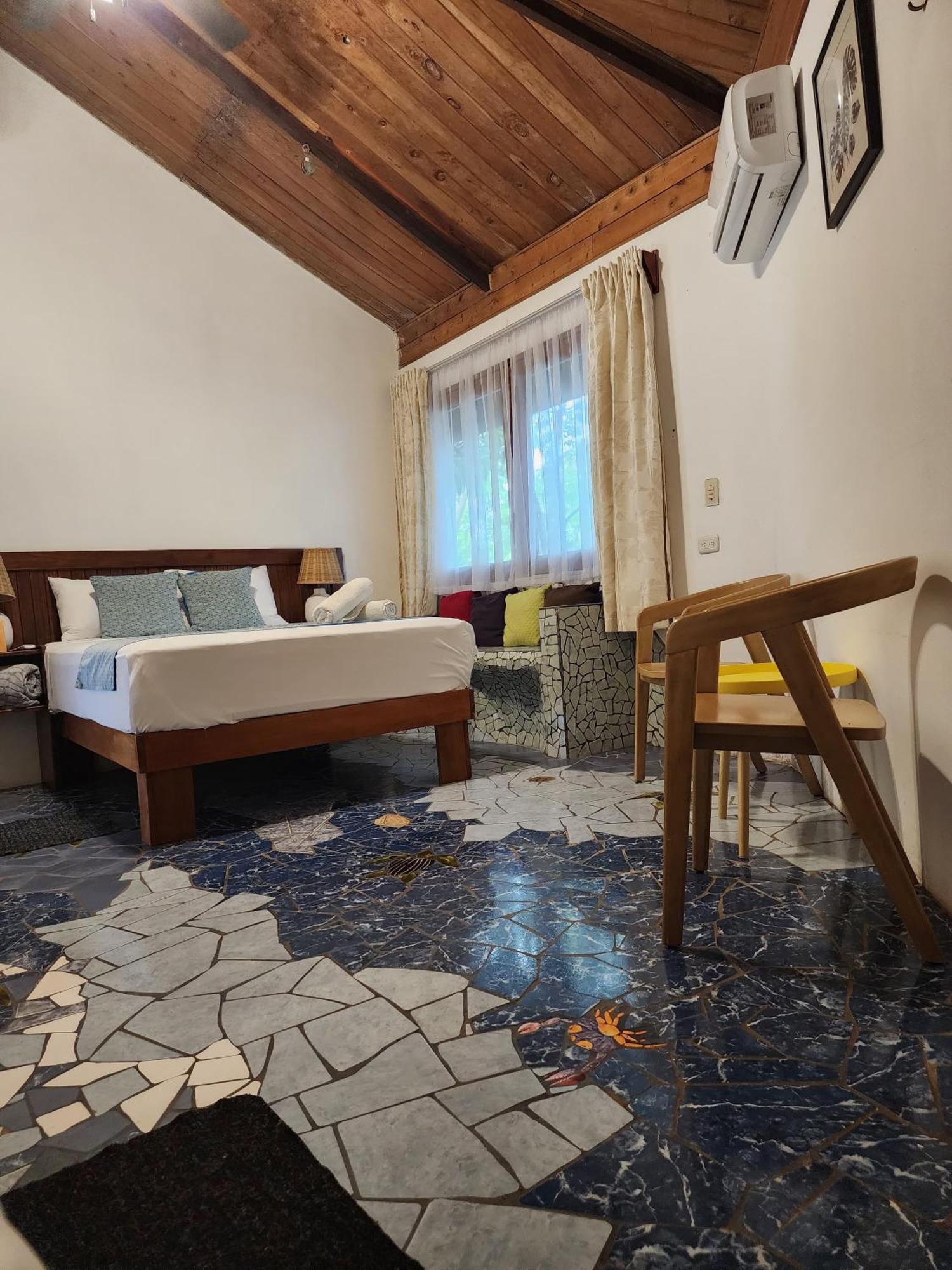Casa Thirema Tortuguero Hotel Buitenkant foto